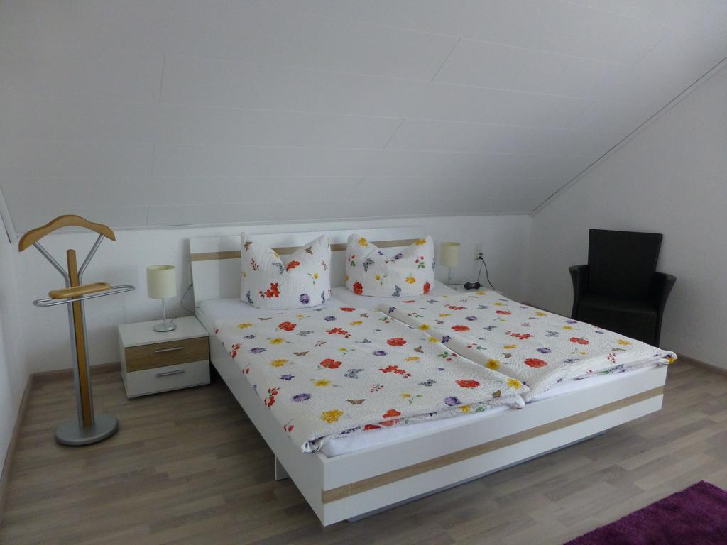 Ferienwohnung Irmgard und Ferienwohnung Gerlinde Waldbrunn  Zimmer foto